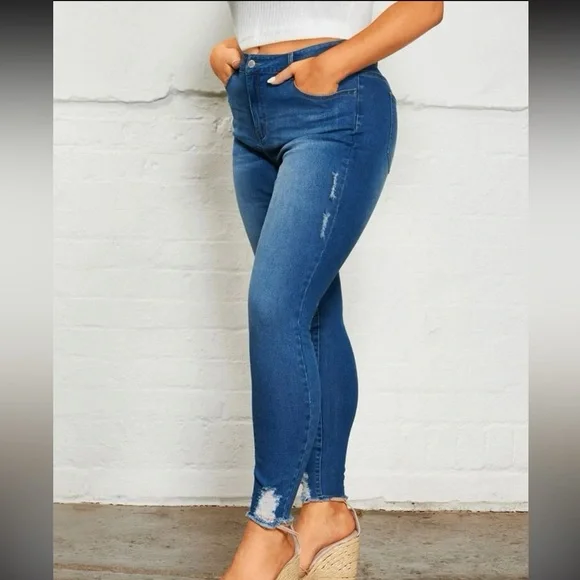 Light wash skinny raw hem Jeans - Picture 7 of 8